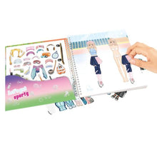Cargar imagen en el visor de la galería, TOPModel Dress Me Up Stickerbook Sports