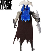 Cargar imagen en el visor de la galería, Figura Batman con capa