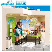 Cargar imagen en el visor de la galería, Playmobil centro de cuidado del parque de animales