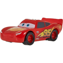 Cargar imagen en el visor de la galería, Rayo McQueen Cars coche retro fricción escala 1/43
