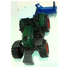 Cargar imagen en el visor de la galería, tractor verde de juguete con cultivador