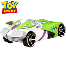 Cargar imagen en el visor de la galería, Buzz Lightyear coche Toy Story Hot Wheels escala 1/64-(2)
