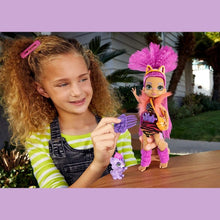 Cargar imagen en el visor de la galería, CAVE CLUB muñeca articulada Roaralai prehistorica (MATTEL GNL84)