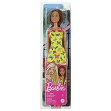 Cargar imagen en el visor de la galería, muñeca Barbie castaña chic vestido amarillo