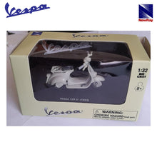 Cargar imagen en el visor de la galería, Vespa 125 U (1953) Piaggio miniatura histórica New Ray-(4)