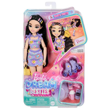 Cargar imagen en el visor de la galería, Barbie Dream Besties Muñeca Renee y accesorios de skate
