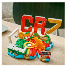 Cargar imagen en el visor de la galería, LEGO 43012 CRISTIANO RONALDO CR7 LEYENDAS DEL FUTBOL
