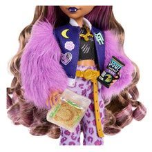 Cargar imagen en el visor de la galería, Monster High Fabulosa Clawdeen Wolf Muñeca
