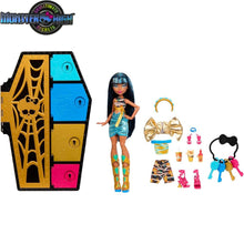 Cargar imagen en el visor de la galería, Monster High skulltimate cleo de nile muñeca
