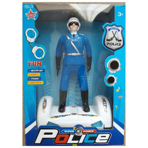 Policía patinete de juguete salva obstáculos