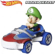 Cargar imagen en el visor de la galería, Baby Luigi Sneeker Sneakart MarioKart Hot Wheels (HDB28)
