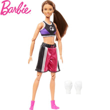 Cargar imagen en el visor de la galería, Barbie boxeadora muñeca con guantes de boxeo
