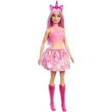 Cargar imagen en el visor de la galería, Barbie con pelo rosa de fantasía
