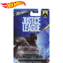 Cargar imagen en el visor de la galería, Batmovil Liga de la Justicia Hot Wheels
