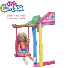 Cargar imagen en el visor de la galería, Chelsea Barbie escuela
