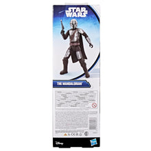 Cargar imagen en el visor de la galería, Figura Mandaloriano Star Wars Titan Series
