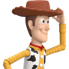 Cargar imagen en el visor de la galería, Muñeco Woody Toy Story 5
