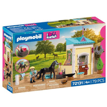 Cargar imagen en el visor de la galería, Playmobil 72131 establo pequeño con herrador y caballo
