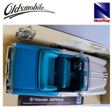 Cargar imagen en el visor de la galería, Oldsmobile Super 88 New Ray coche a escala 1/43-(1)
